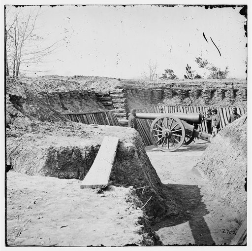 Aiken's Landing, Virginia (vicinity). Fort Brady on the James River, manned by Company C, 1st Conn. Heavy Artillery. (Battery ready for action)