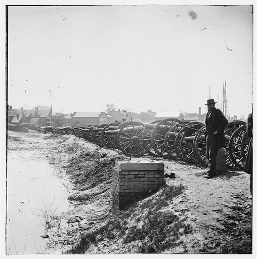 Richmond, Virginia. Confederate cannon