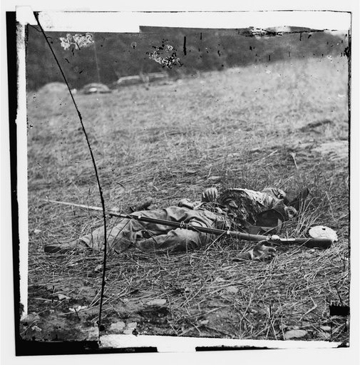 Gettysburg, Pennsylvania. Effect of a shell on a Confederate