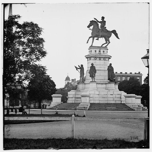 Richmond, Virginia. Washington monument