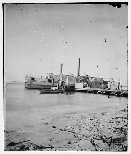 Charleston, South Carolina (vicinity).] Steamers at wharf
