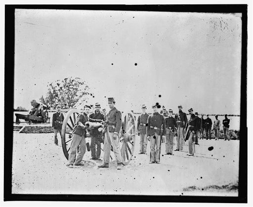 Washington, District of Columbia. Artillery group 3d Regiment Mass. H. Art. Fort Totten