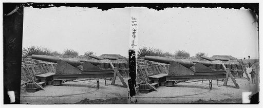 Yorktown, Virginia (vicinity). Northeast view of Federal Battery No. 1 at Farenhold house, York River. Mounting one 200 pdr. And five 100 pdr. Rifled guns