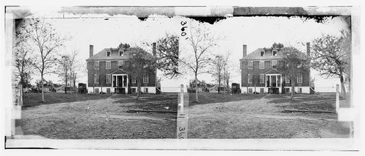 Yorktown, Virginia (vicinity). Farenholt's house, with part of Federal Battery No. 1 in the distance