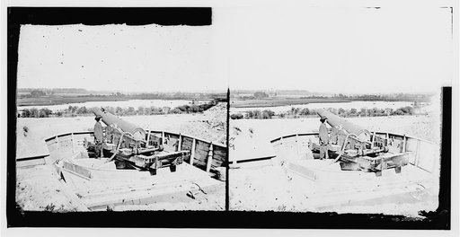 Dutch Gap Canal, James River, Virginia. Brooke gun (Made at Tredegar Iron Works) on James River above Dutch Gap Canal