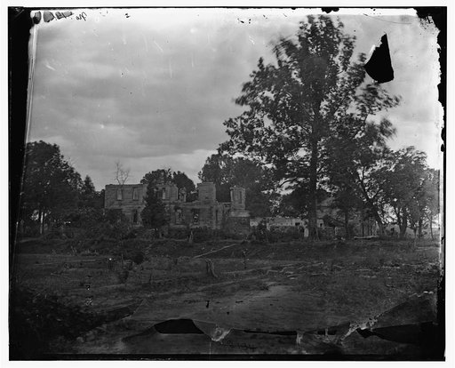 Fredericksburg, Virginia (vicinity). The Barnard house below Fredericksburg, destroyed during the first battle