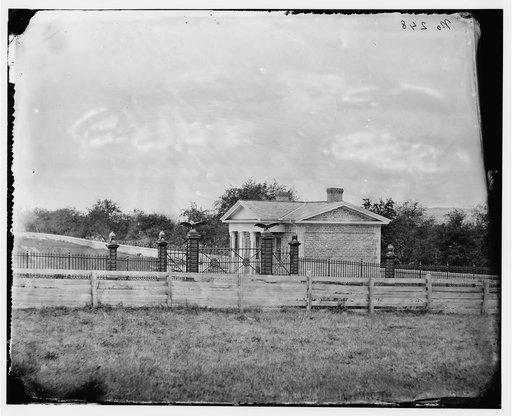 Gettysburg, Pennsylvania. Entrance to National Cemetery
