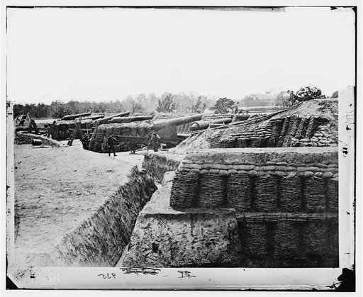 Yorktown, Virginia. Battery No. 1 at Farnhold's House, York River mounting one 200-pound and five 100-pound