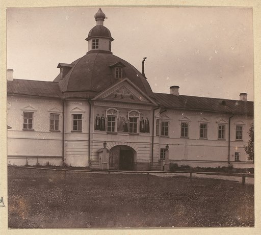 Transfiguration part of Aleksandro-Svirskii Monastery. Holy Gate