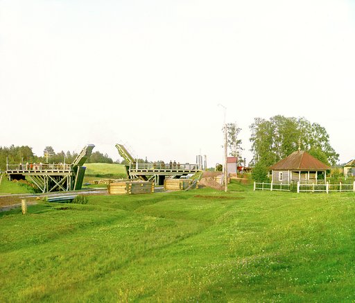 Volokov drawbridge on the Vytegra River