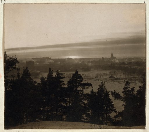 Zakat zimoi︠u︡ s gory Papula