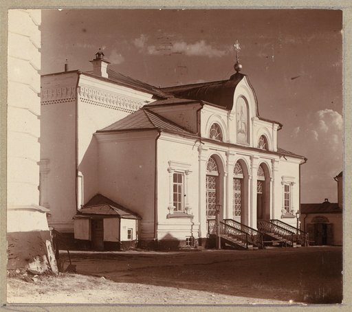 Vkhod v Nikolʹskīĭ sobor [Verkhoturskago] monastyri︠a︡. [Verkhoturʹe