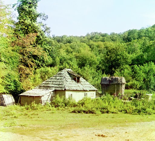 Koldakhvary. Shed for drying corn