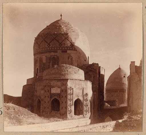 Shakh-Zinde. V prokhodi︠e︡ mertvykh. Samarkand