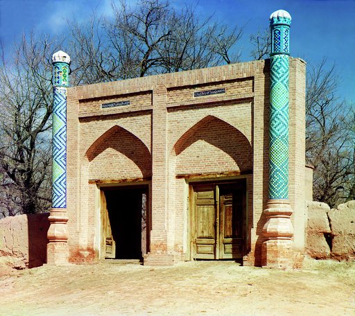 Vkhod v mechetʹ Namazga. Samarkand