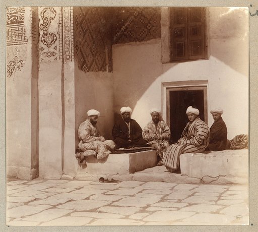 Gruppa studentov. Samarkand
