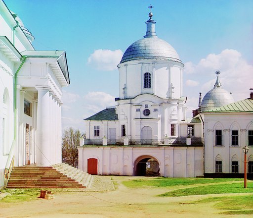 Vkhod v ogradu Nilovoĭ pustyni. [Monastyri︠a︡ Pr. Nila Stolbenskago, ozero Seliger