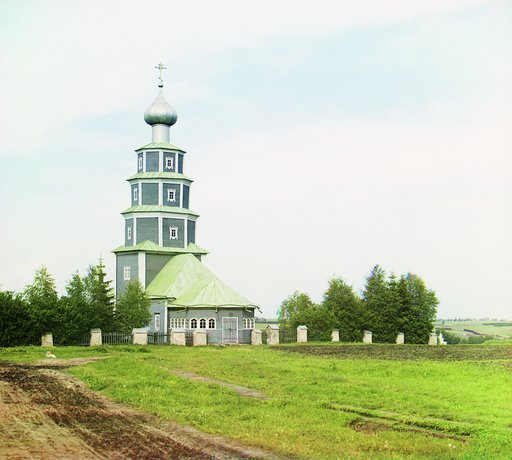 Starinnai︠a︡ t︠s︡erkovʹ Tikhvinskoĭ Bozhʹeĭ Materi na pravom beregu Tvert︠s︡y. [Torzhok