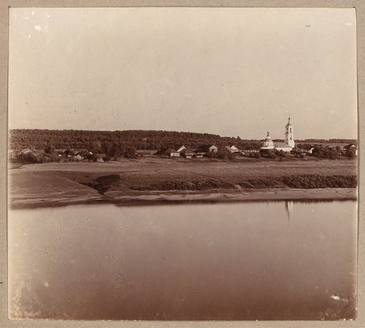 Selo Gorki protiv Bogoi︠a︡vlenskoĭ gory. Uglich