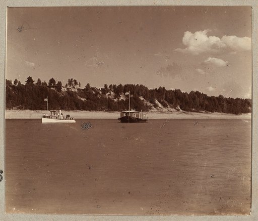 Na Volgi︠e︡ pod g. Romanovym