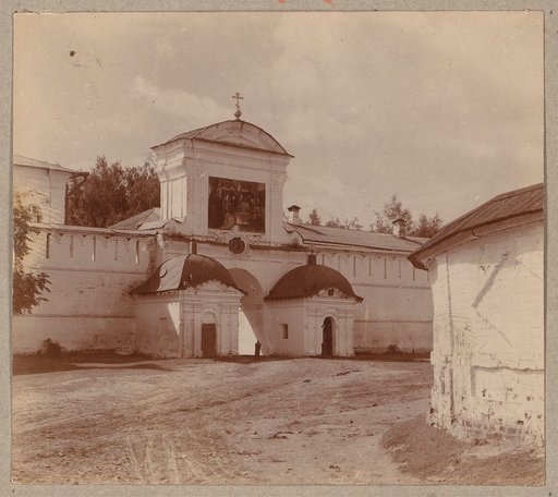 Ekaterininskīi︠a︡ vrata. Ipatʹevskīĭ monastyrʹ. Kostroma