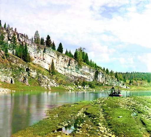 Kamenʹ Slizkoĭ. Ri︠e︡ka Chusovai︠a︡