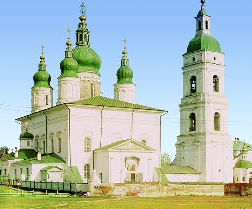 Uspenskīĭ kaḟedralʹnyĭ sobor v g. Tobolʹski︠e︡ s zapada