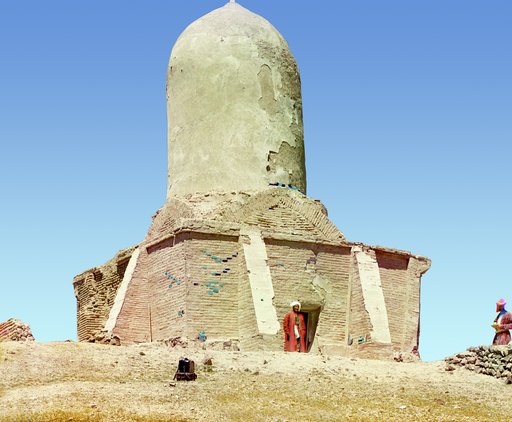 Chasovni︠a︡ na gori︠e︡ Chapan-Ata v 5 verst. ot Samarkanda