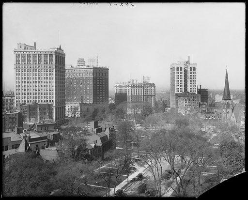 Detroit, Mich., looking west, Grand Circus Park