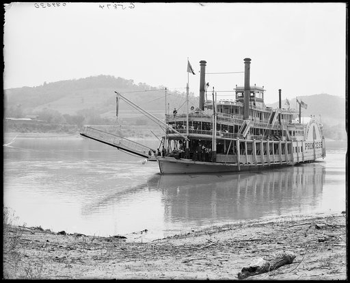 Arrival of the Coney Island Steamer Princess, Cincinnati, Ohio