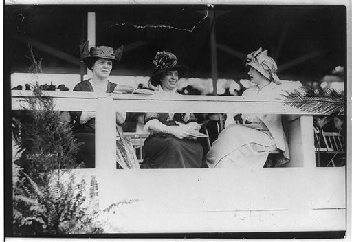 Madame Wano, wife of Belgian Minister, and Mrs. Evalyn Walsh McLean, at Washington, D.C. horse show