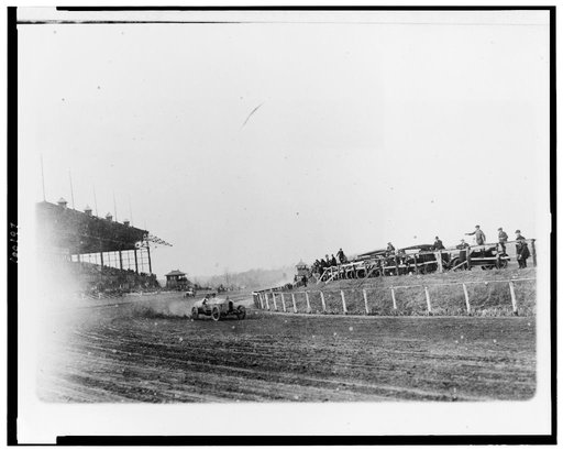 Stutz Weightman Special going around turn in race on Benning race track, Washington, D.C., area