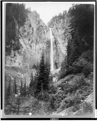 Comet Falls, Mount Rainier National Park, Washington