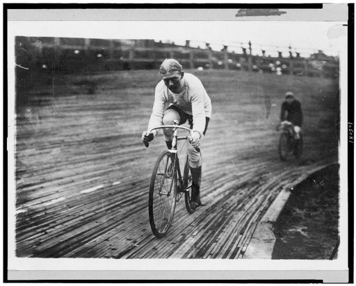 Bicycle riders--Walthour in 6-day race