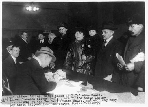 Aliens filing income taxes at N.Y. Custom House