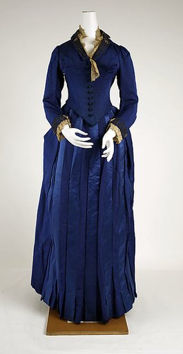 Visiting dress