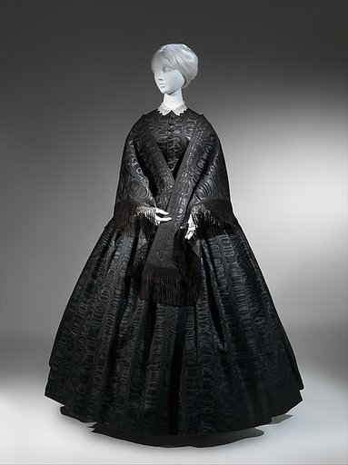 Mourning ensemble
