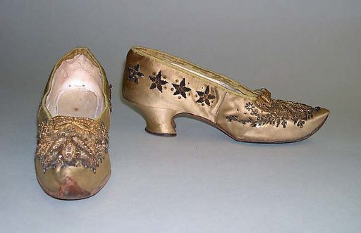 Evening shoes