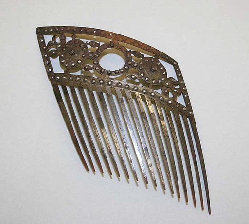 Comb