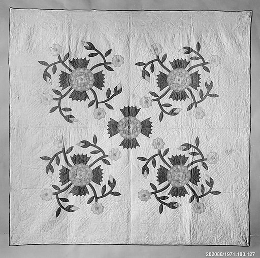 Quilt, Rose of Sharon pattern