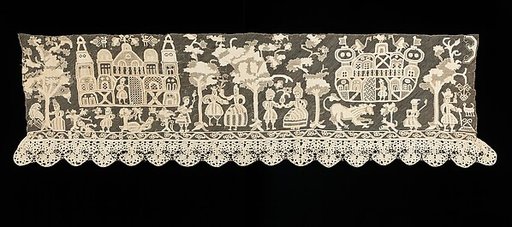 Bed curtain border