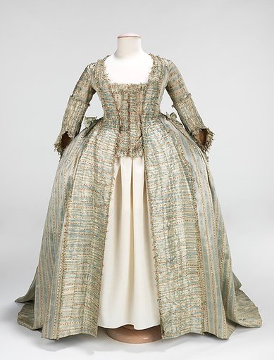 Robe à la française