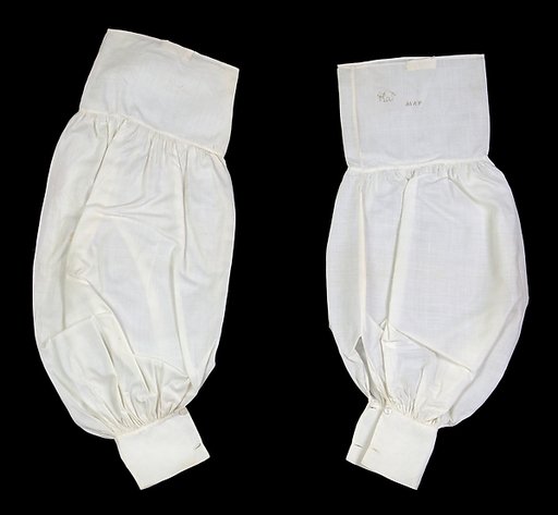 Undersleeves