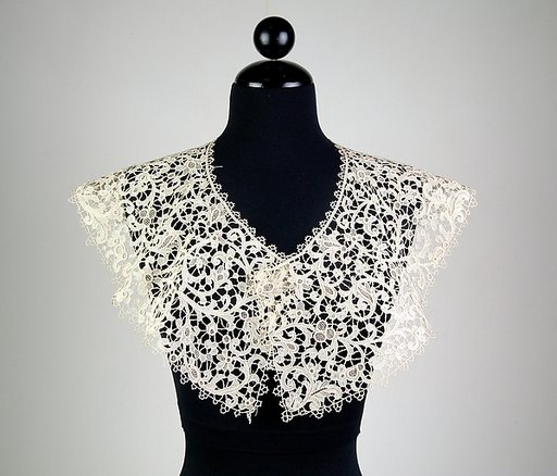Collar