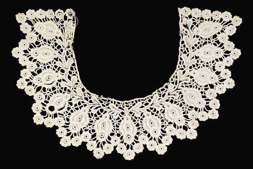 Collar