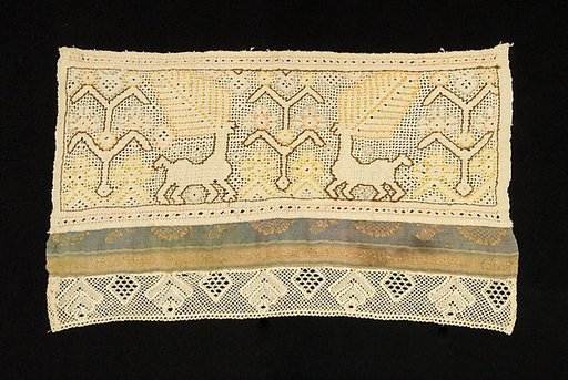 Towel border