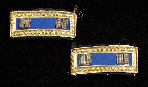 Military epaulets