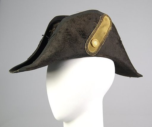 Military bicorne