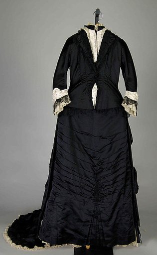 Dinner ensemble