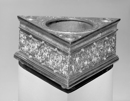 Inkstand